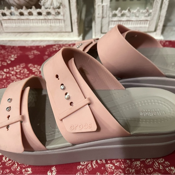 Crocs Women's Pink Sandals size 7 - Picture 3 of 7
